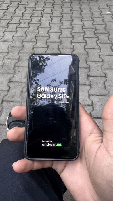 Samsung s 10 e ..
