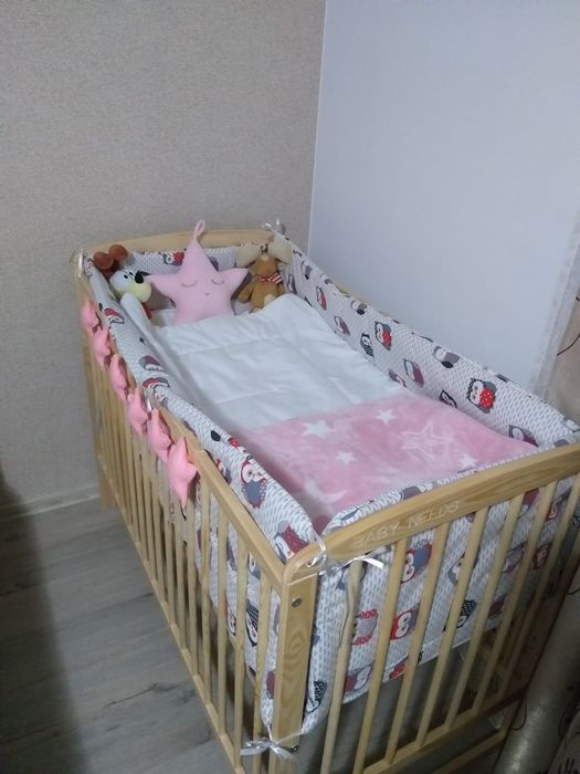 Vând patuț Baby Needs