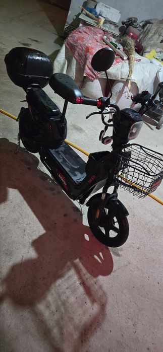Elektr Skuter banvi