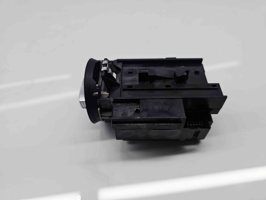 Contact cu cheie  Volkswagen Passat B7 (362) [Fabr 2010-2014] 3C09058
