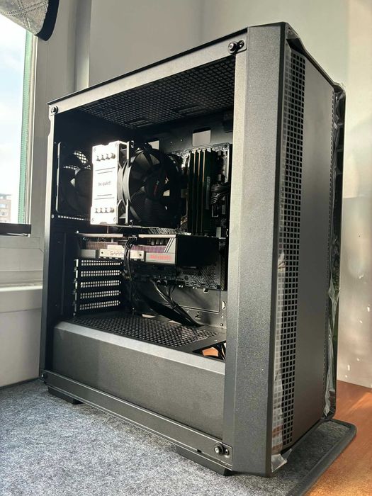 Геймърски компютър Ryzen 7 3700X RX 9060 XT 8GB, 32 RAM DDR4, 1TB Гаранция
