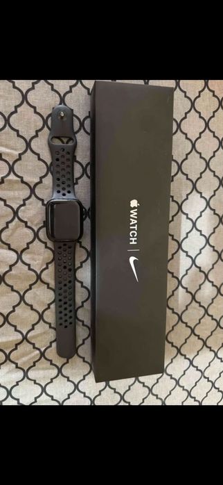 Apple watch 7 nike