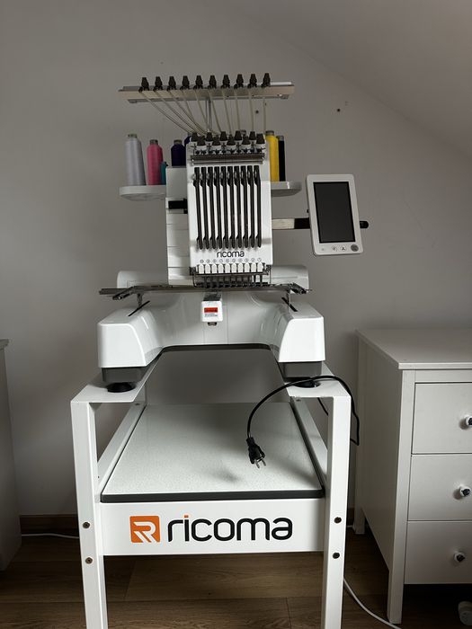 Masina brodat Ricoma EM 1010
