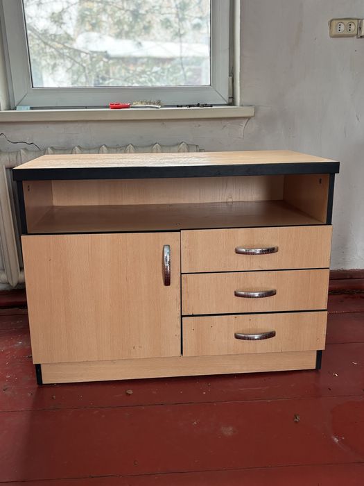 Комод мятного оттенка