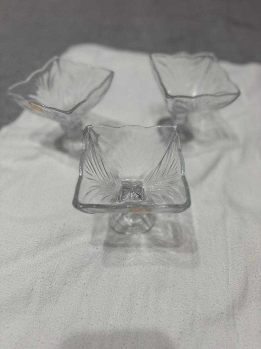 Продам новые вазочки