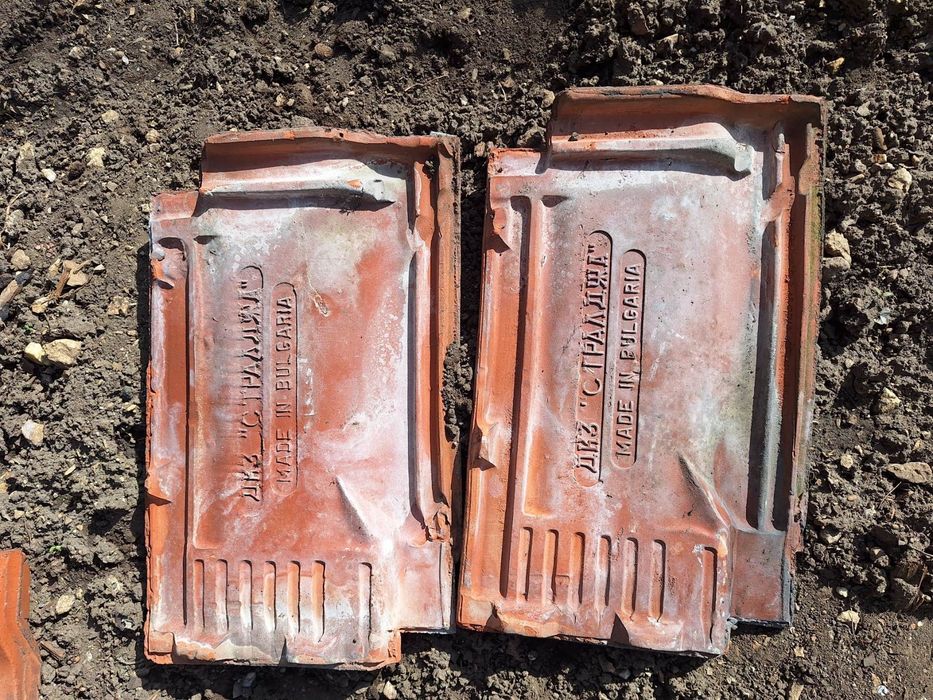 Керемиди Стралджа  1900броя НАМИРАТ СЕ ДО ДЕВИН