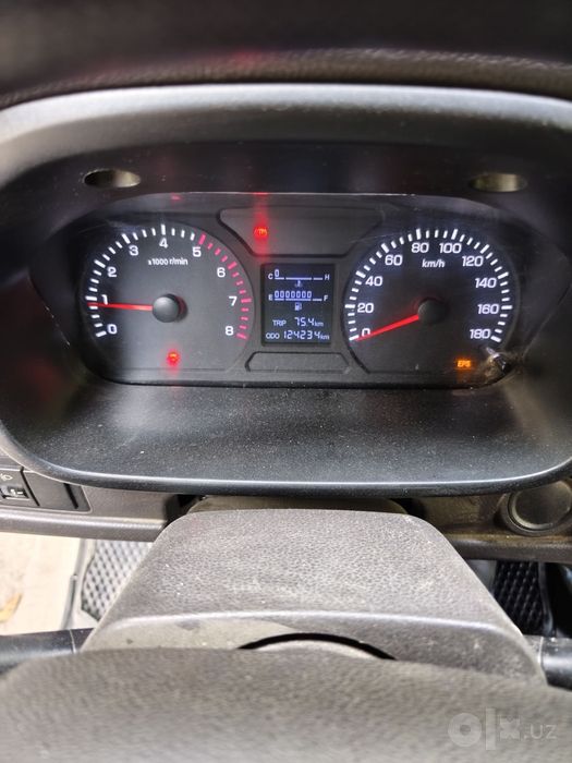 Foton srochna sotiladi