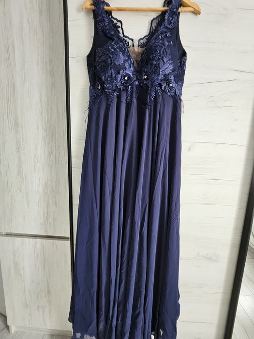 Дълга официална рокля