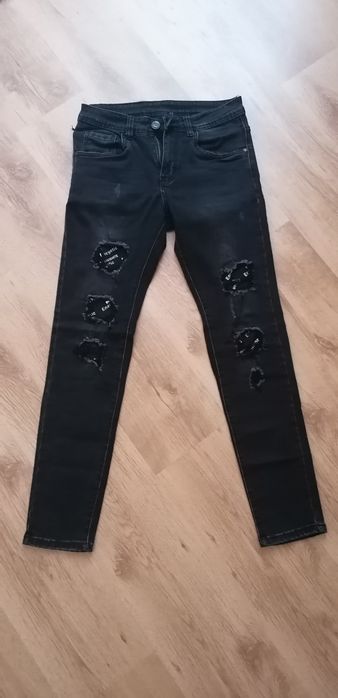 Дълги черни дънки