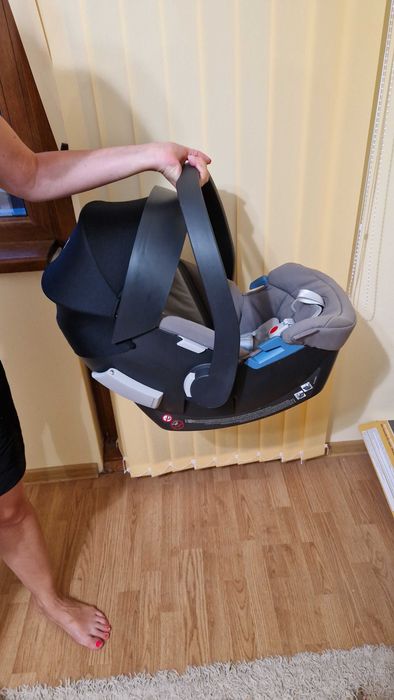 Детско столче за кола