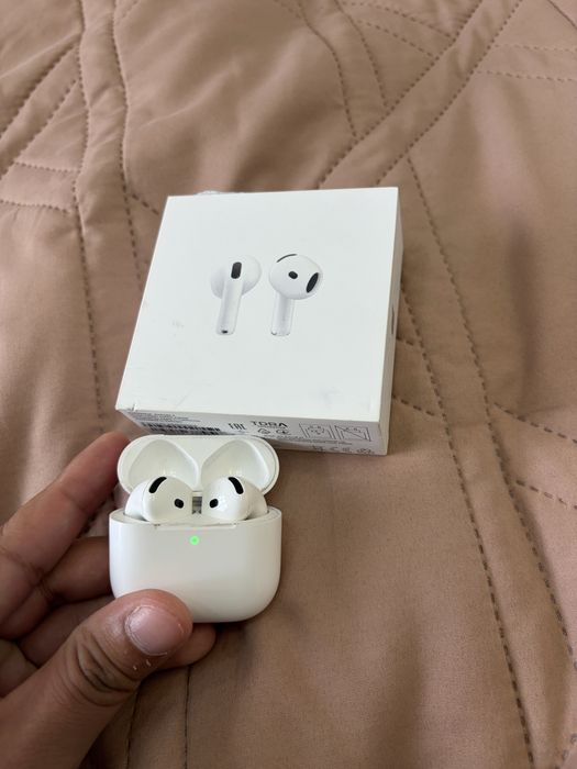 AirPods 4 оригинал