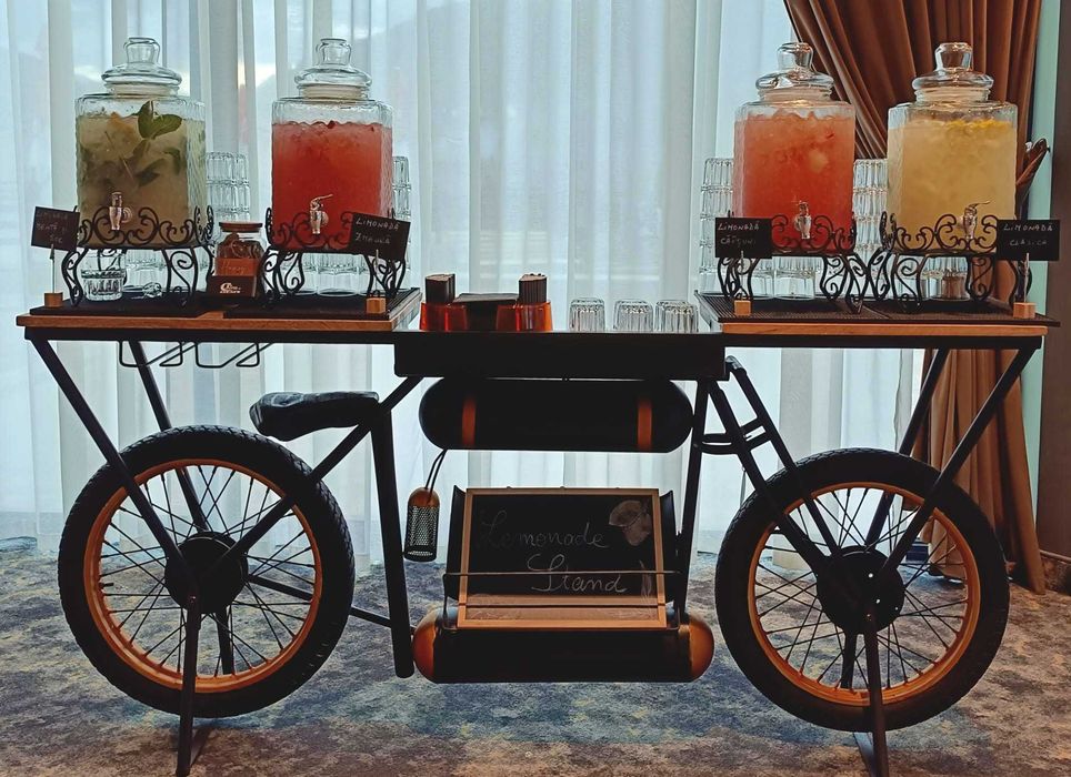 Cocktail Bar/Bar Mobil/Barmani pentru orice tip de eveniment!