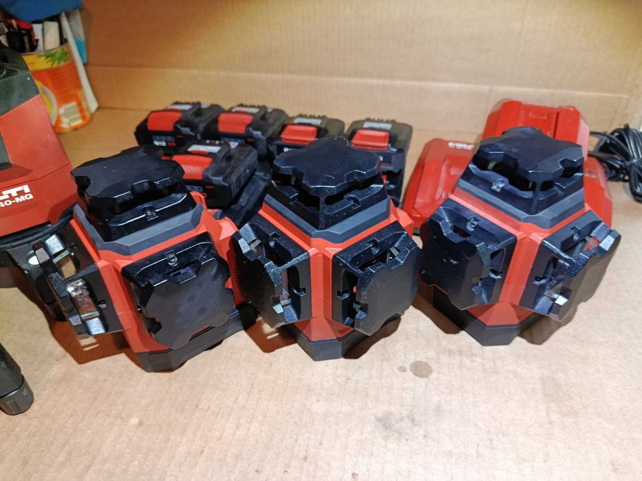 Nivela Laser VERDE HILTI PM 40-MG PM 30-MG Boloboc la 12V pe baterie