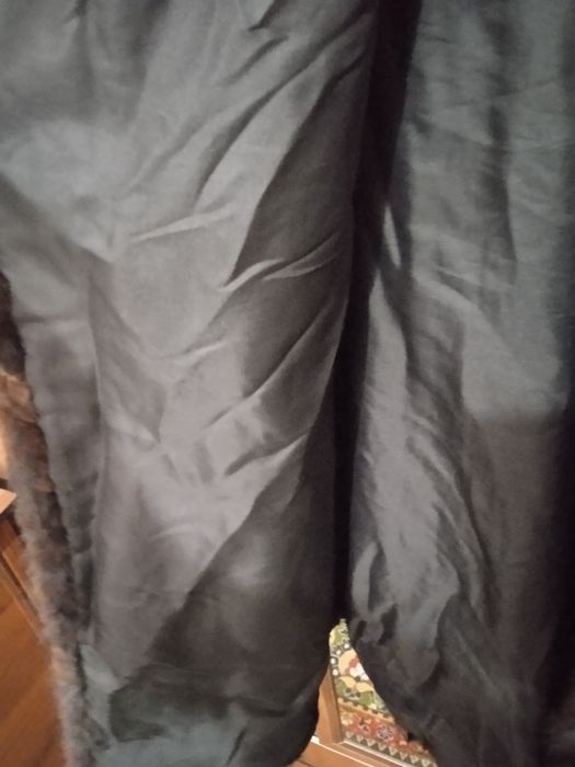 Женская норковая шуба.