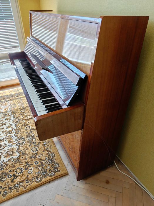 Пиано много запазено