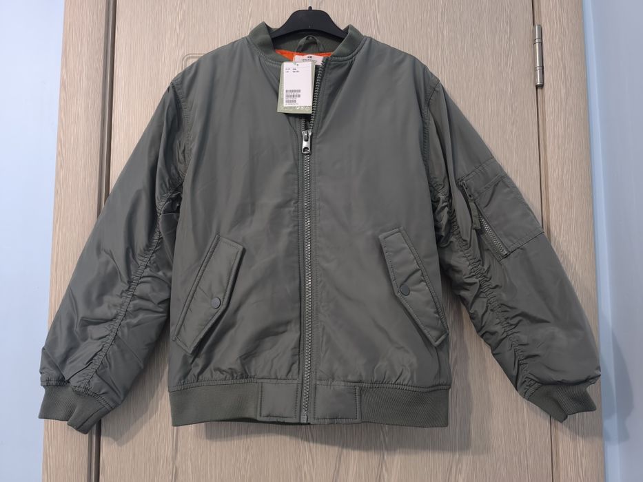 Пролетно яке H.M