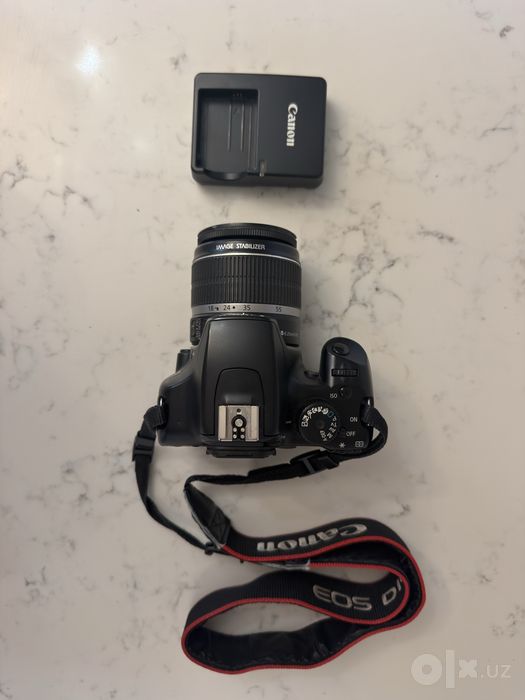 Камера CANON EOS 1000D с обьективом