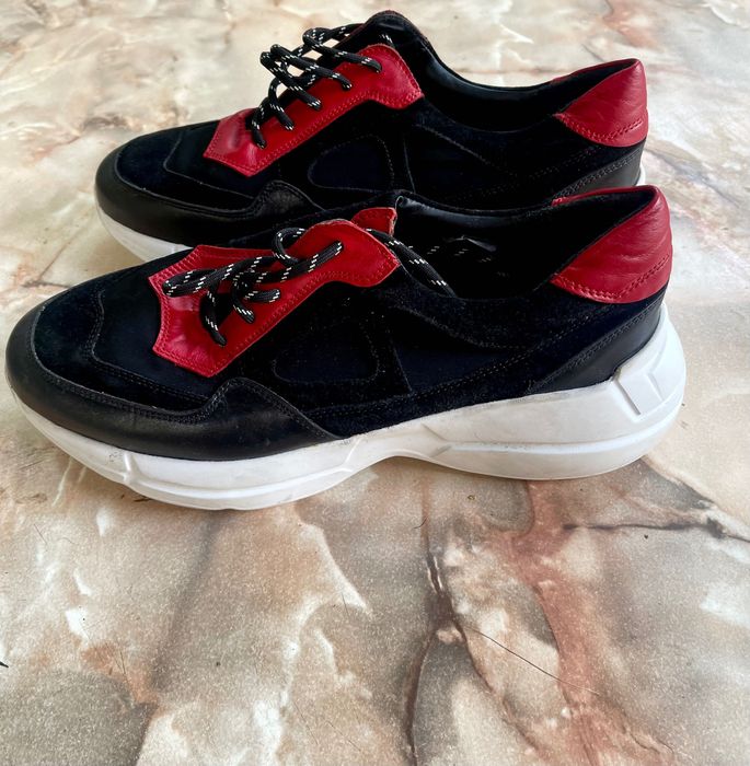 Pantofi Bigotti  44 noi . Set 2 buc