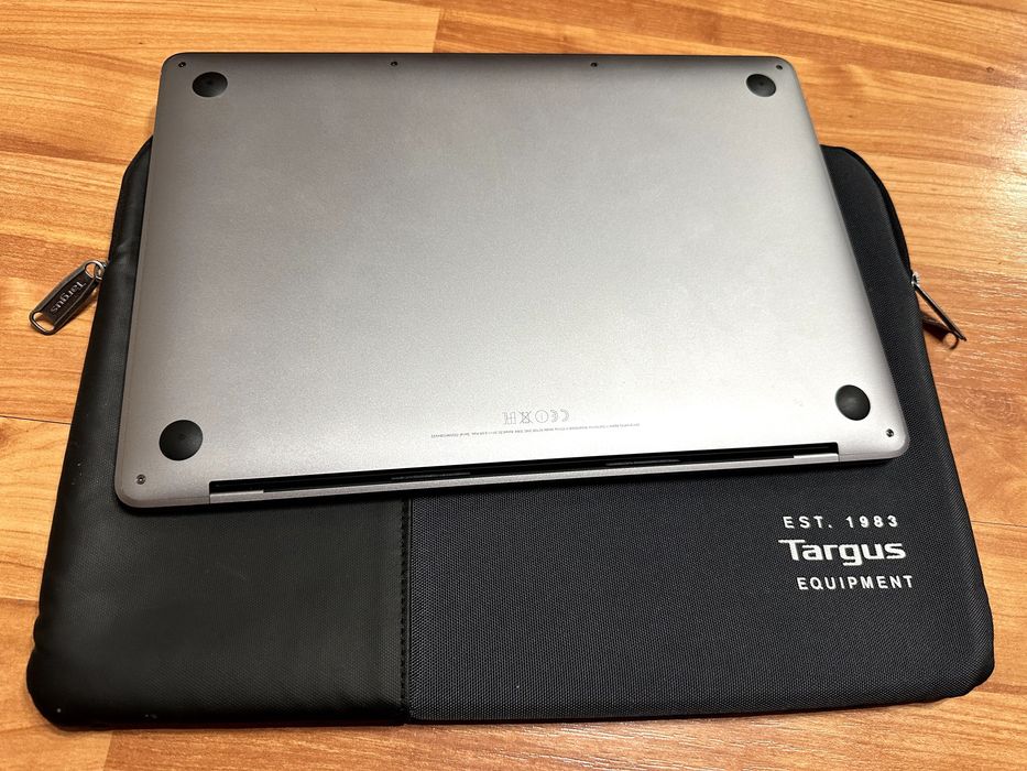 MacBook Pro 13" Model Mid 2017