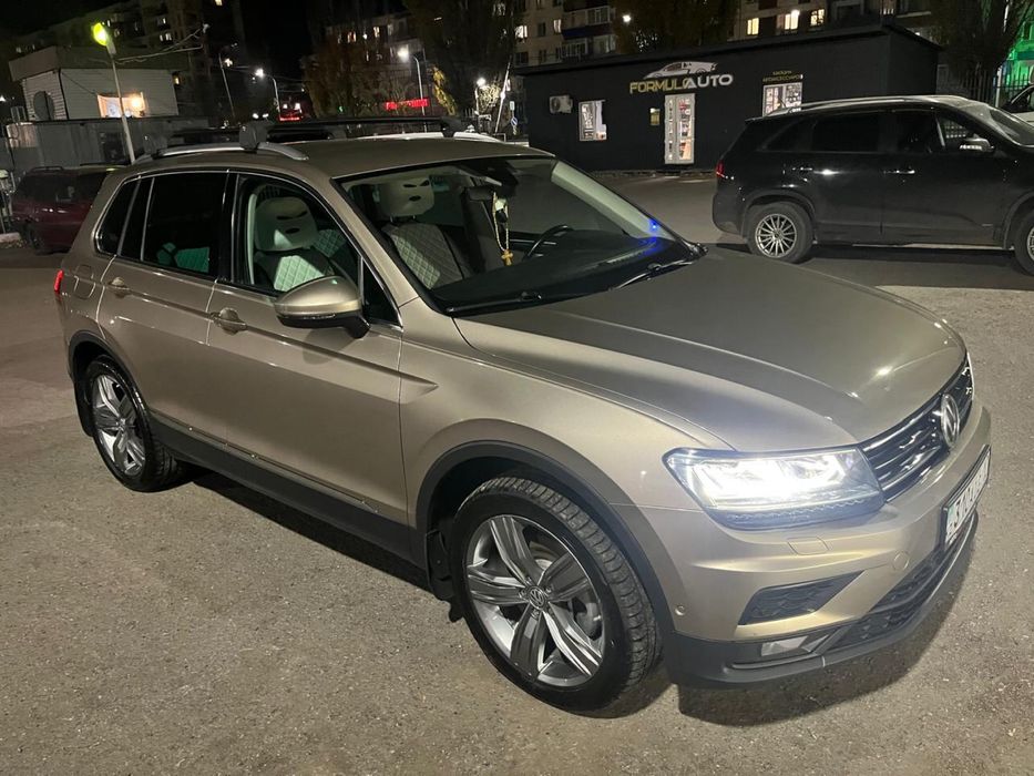 Автомабиль хорошом состояние ухожиный полный электропокет