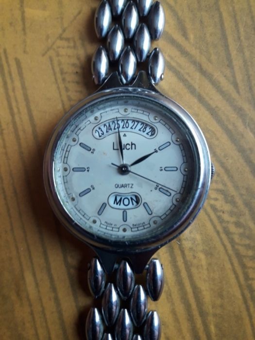 Часы (Луч) Кварцевые