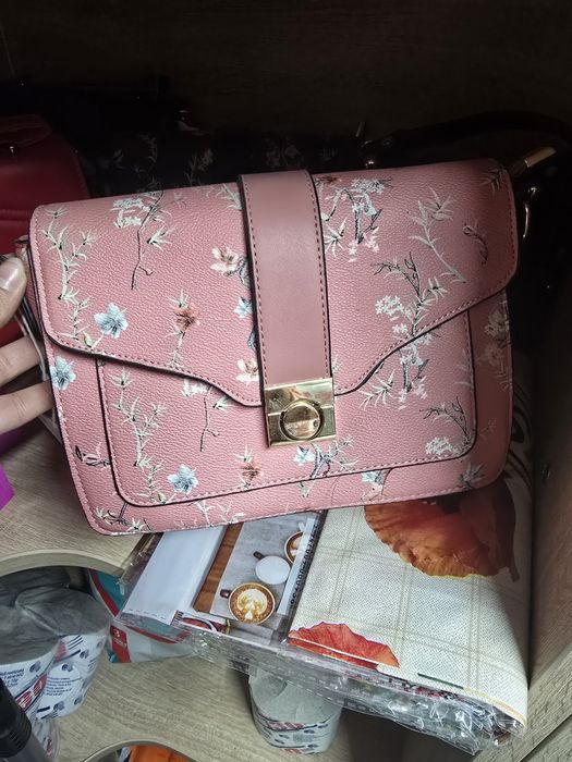 Geanta dama noua cu model floral