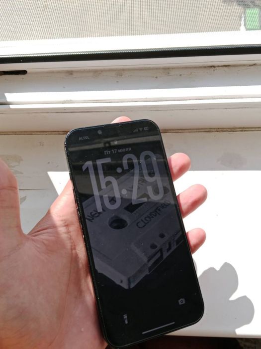 Продам Iphone 13 128гб