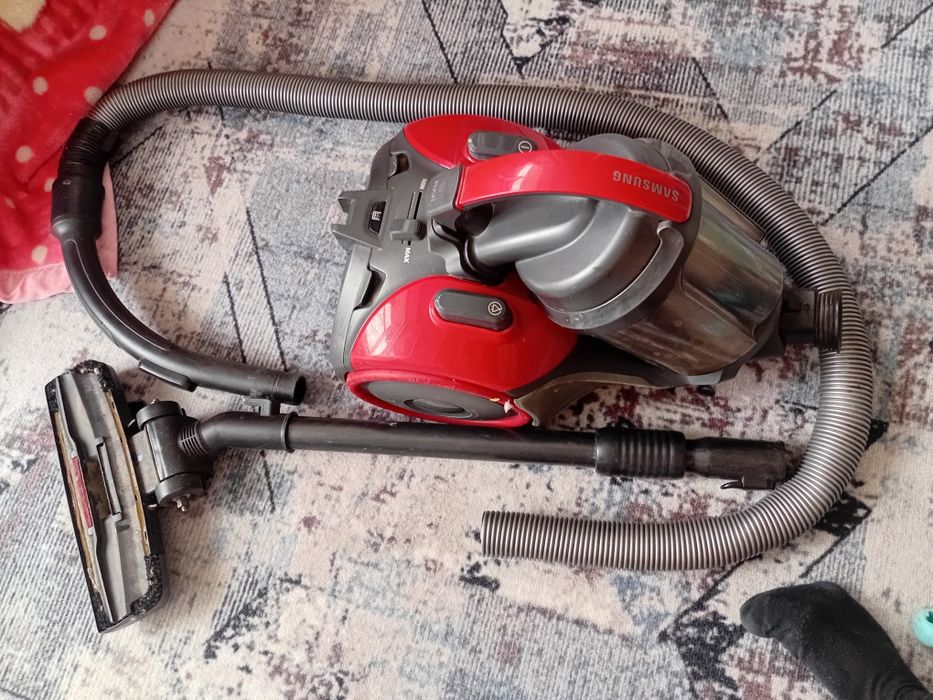 Пылесос samsung в рабочем состоянии