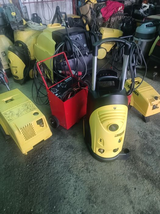Vanzare si reparatii aparate cu apa calda sau rece karcher.