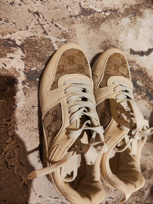 Дамски маратонки