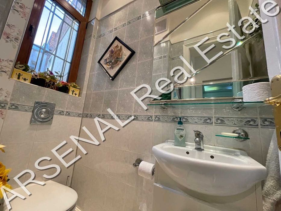 Дава се под наем Многостаен апартамент в София, Център - 220 кв.м за 2000 € - Снимка #5