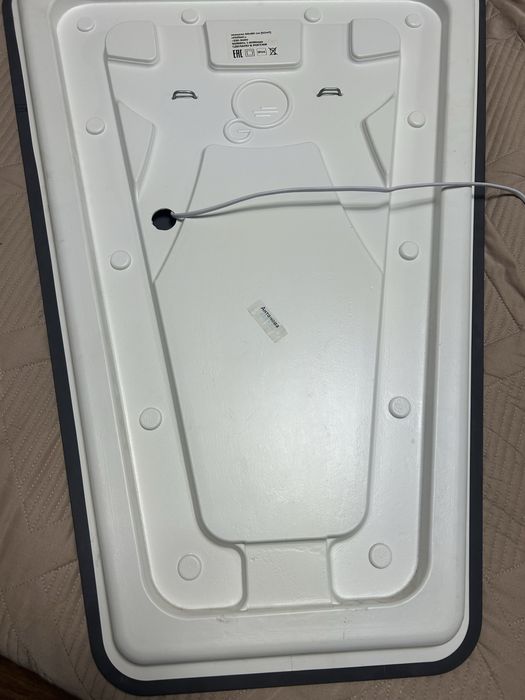 Продам зеркало с подсветкой