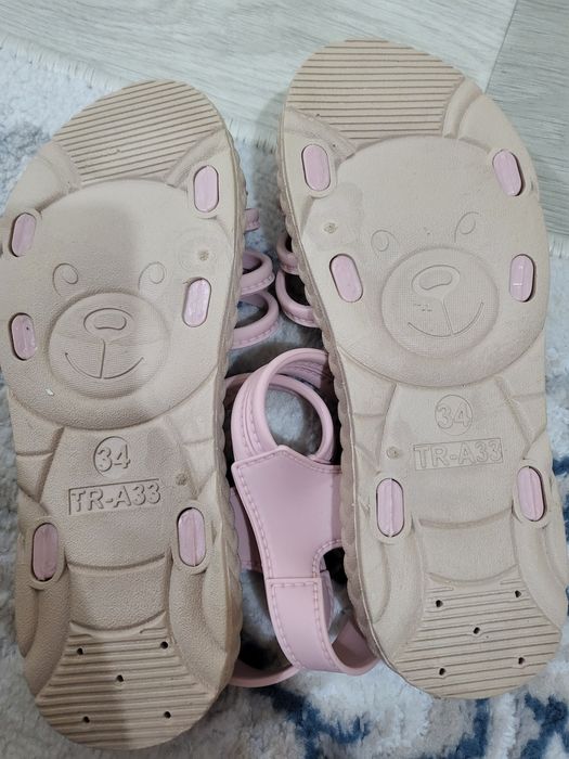 Сандалик новый маломерят