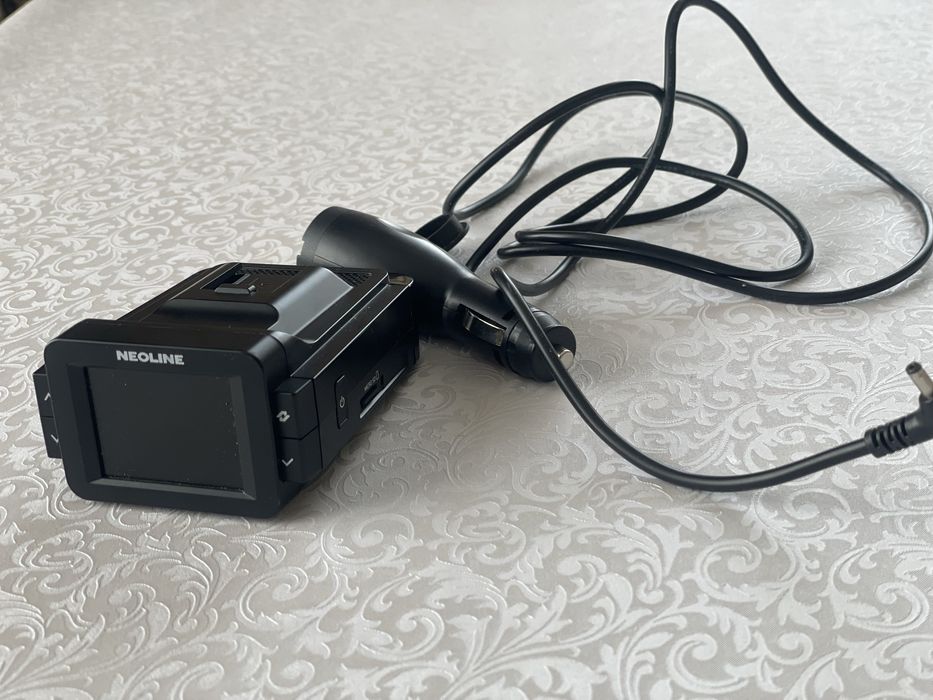 Видеорегистратор с радаром