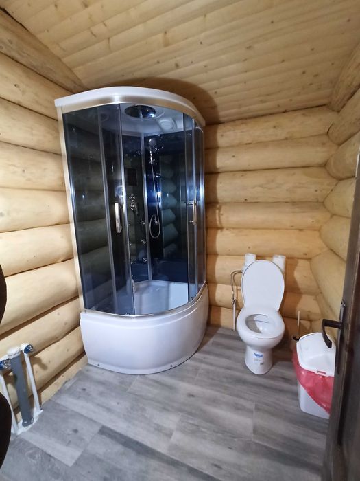 Casă de vacanță din lemn rotund, în Bucovina – comuna  Panaci, Coverca