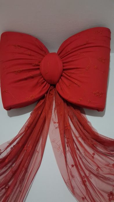 Funda gigant din dantela rosie de 3 metrii terminația!