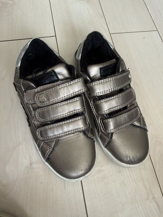 Продам кроссовки 30р,31, 32 размер