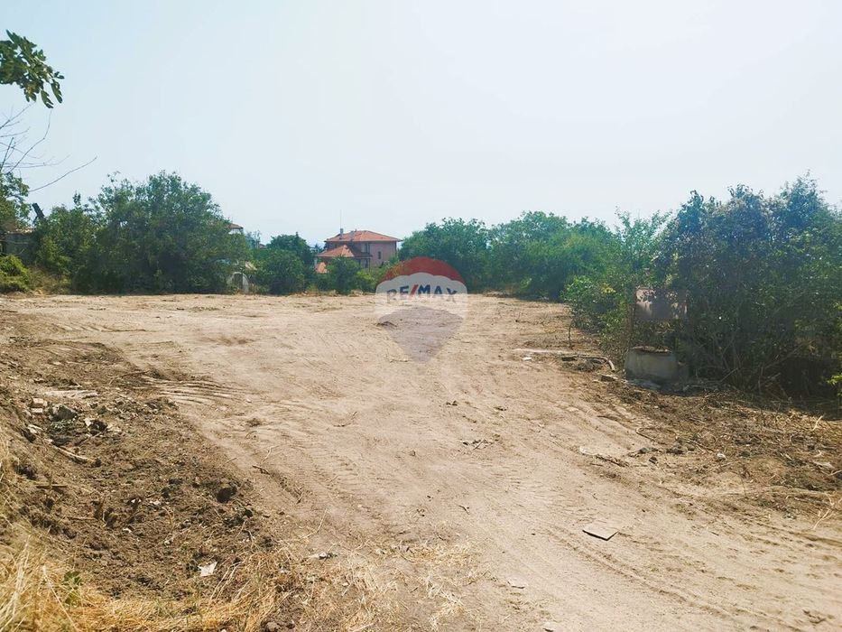 Продава се Парцел в Варна, м-т Траката - 2350 кв.м за 137 €/кв.м - Снимка #5