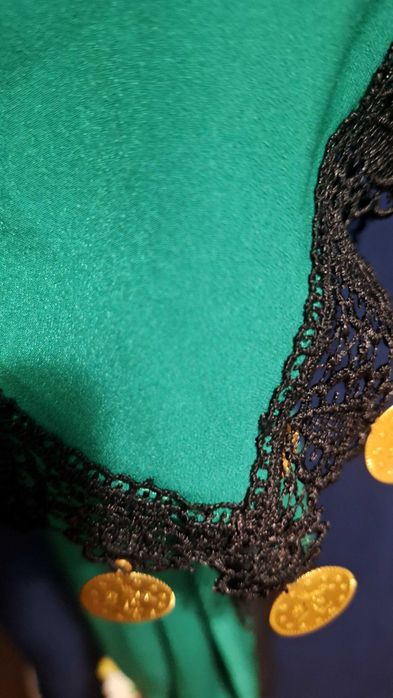 Дамска фолклорна носия-новодел