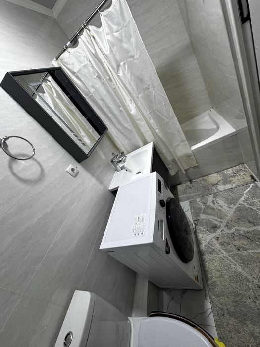 Новостойка 3 хонали кв сотилади