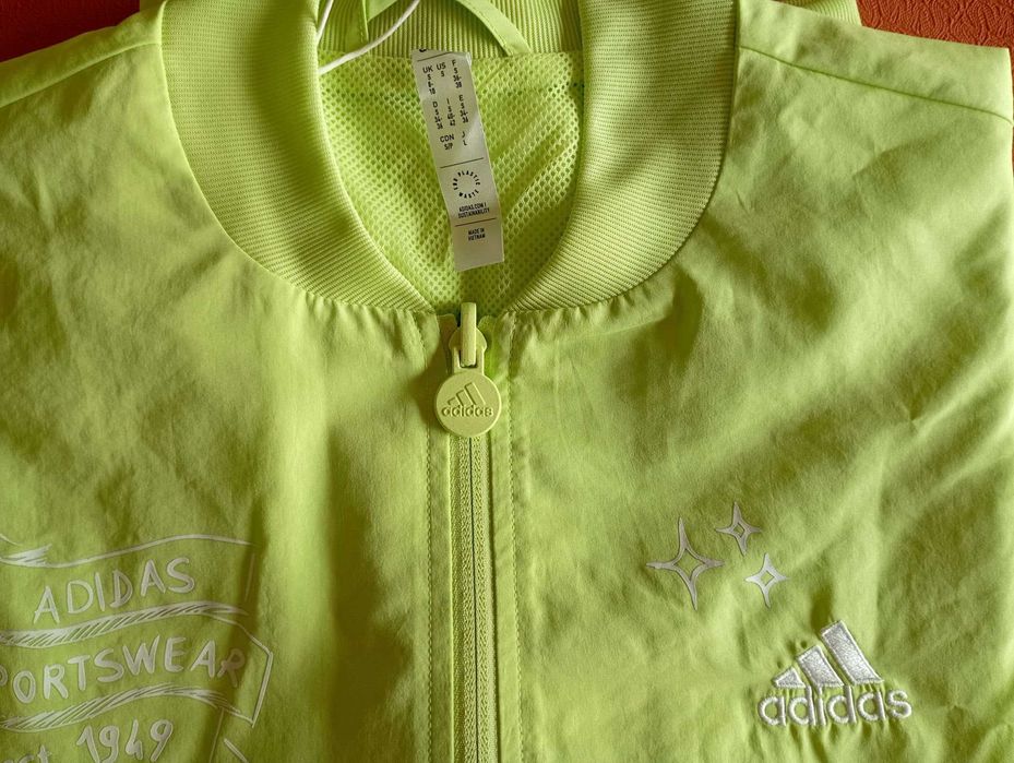 якета - адидас, Стела: леки, ватирани, пухени. еко кожа