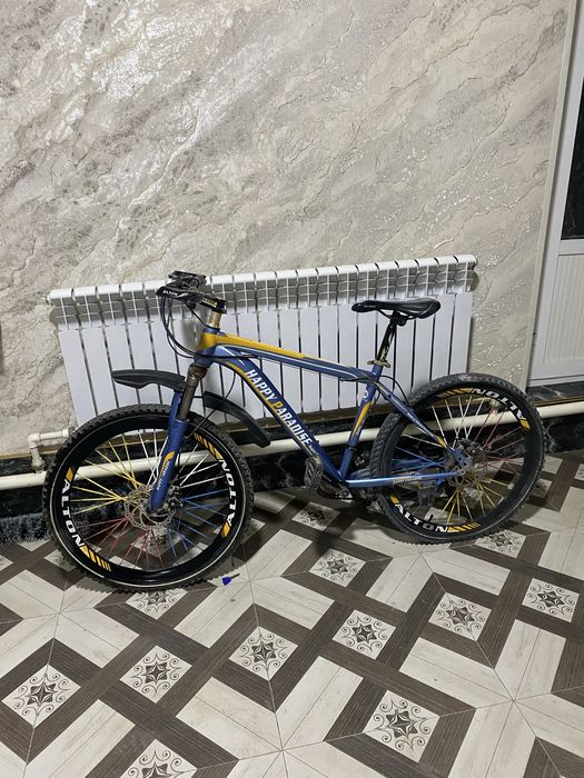 Velik sotiladi bita arqasi teshikk yagidayy