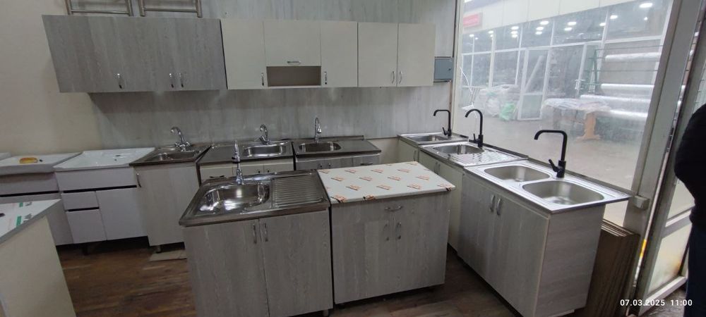 Кухонная мебил тумба шкаф рабочи стол мойка раковина