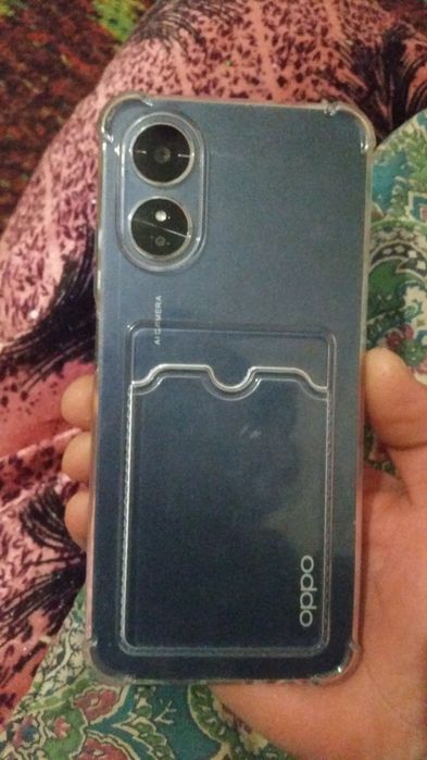 OqqO a 17. Телфон