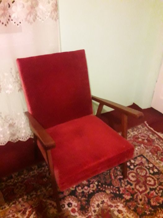 Măsuță cu fotolii