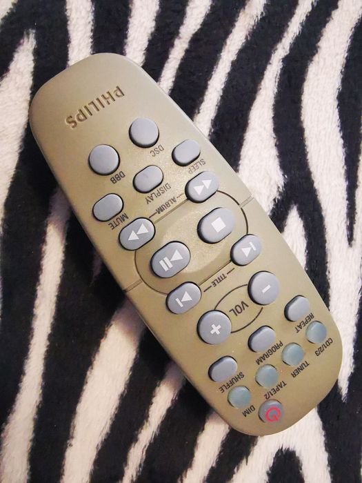 Telecomanda combina Philips