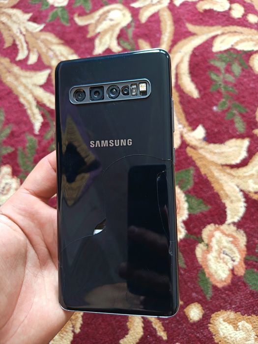 Samsung S10 5g 8 256, xolat ideal orqa korpus dars ketkan oynasi toza