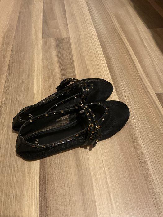 Мрежести балеринки от Mango