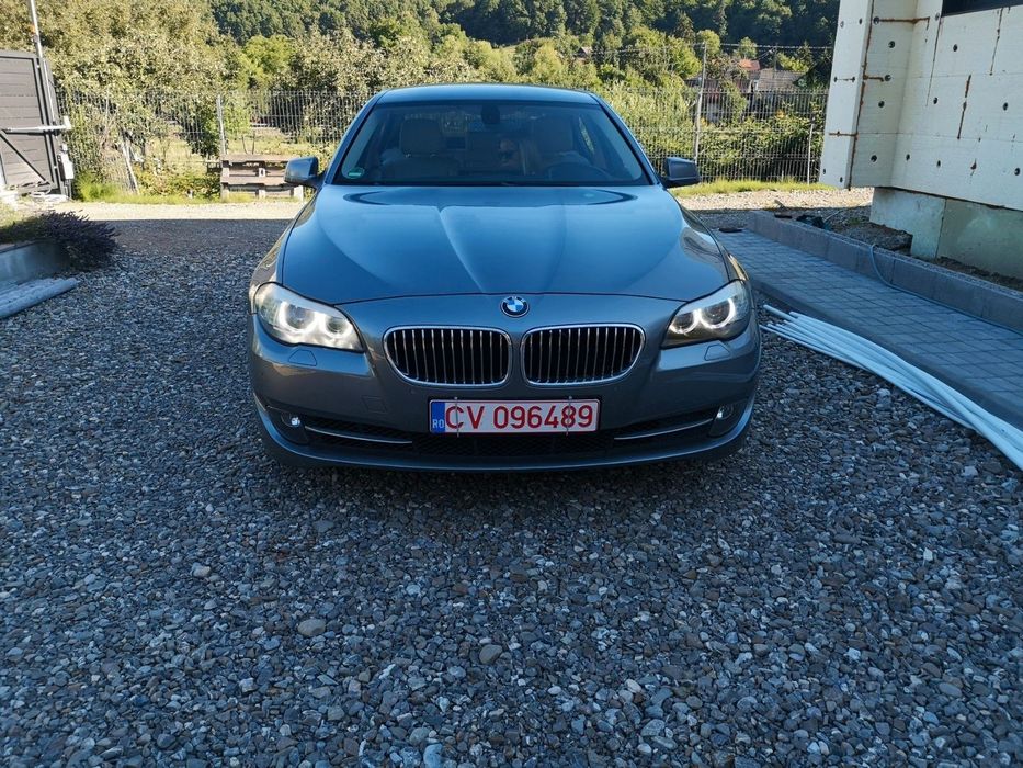 BMW 528i 245 CP/2012