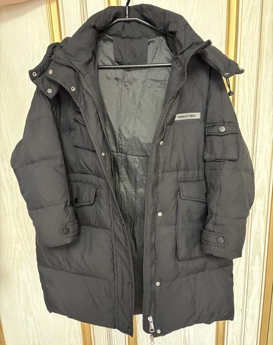 Продам куртку для девочки